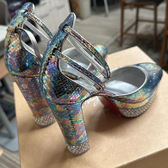 Christian Louboutin Cassandrinetta Platform Heels - Picture 5 of 12